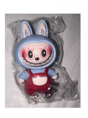 Face-changing Labubu
